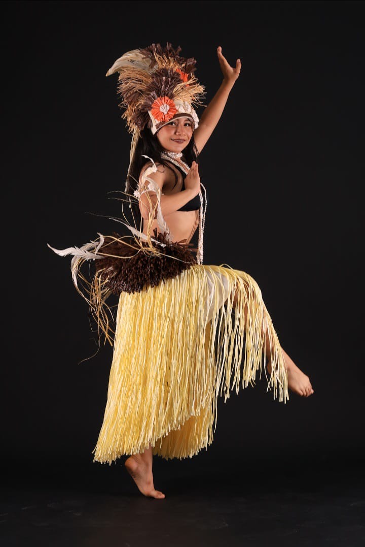 María José durante una presentación de danza